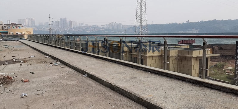 專業(yè)江景護(hù)欄，還看杰辰五金